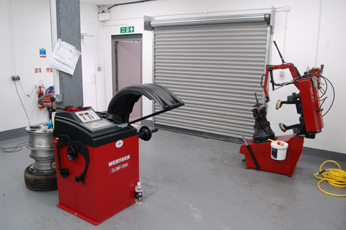 Diamond Cut Alloy Wheel Straighteners and Refurbishers
